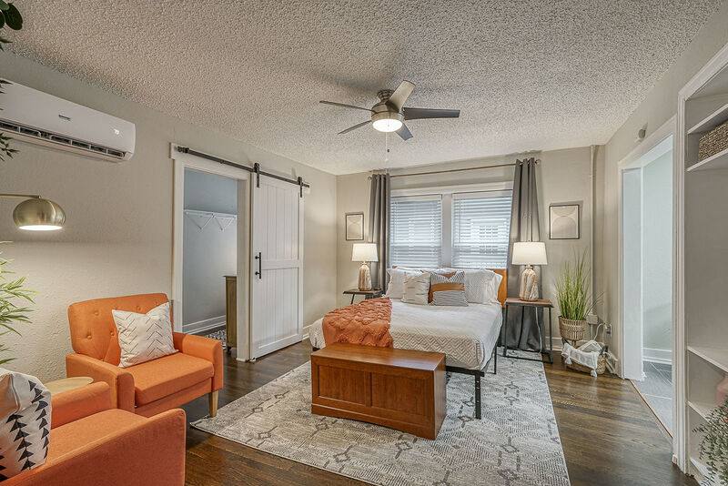 Apartment for rent at 4104 Warwick Blvd #103, Kansas City, MO 64111