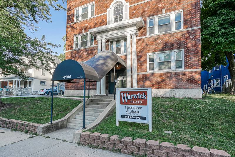 Apartment for rent at 4104 Warwick Blvd #103, Kansas City, MO 64111