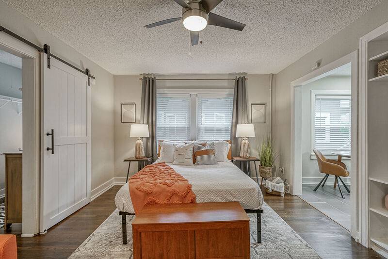 Apartment for rent at 4104 Warwick Blvd #103, Kansas City, MO 64111