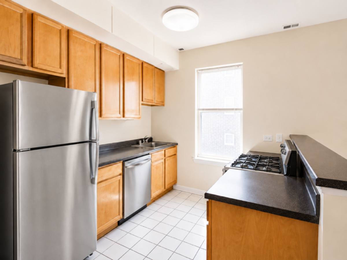 Apartment for rent at 2332 W Charleston St, Chicago, IL 60647