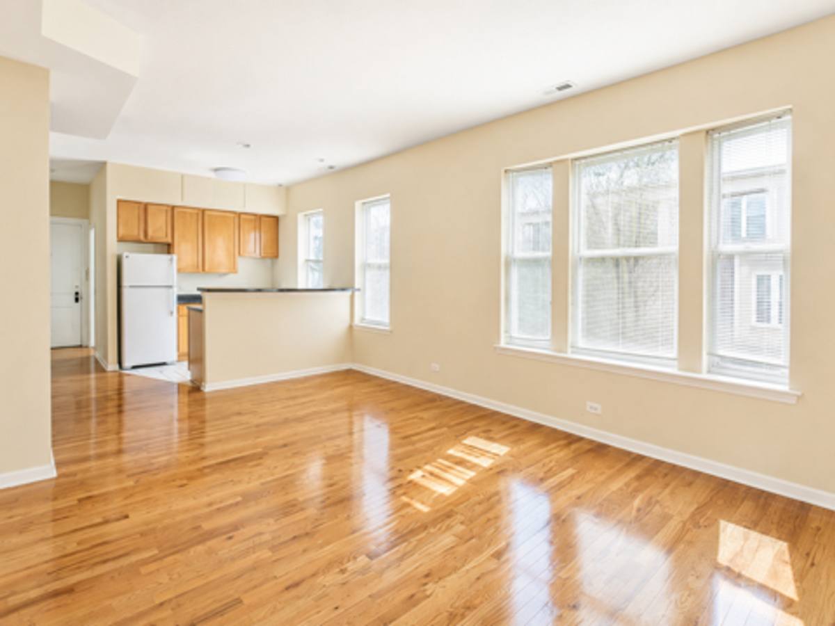 Apartment for rent at 2332 W Charleston St, Chicago, IL 60647