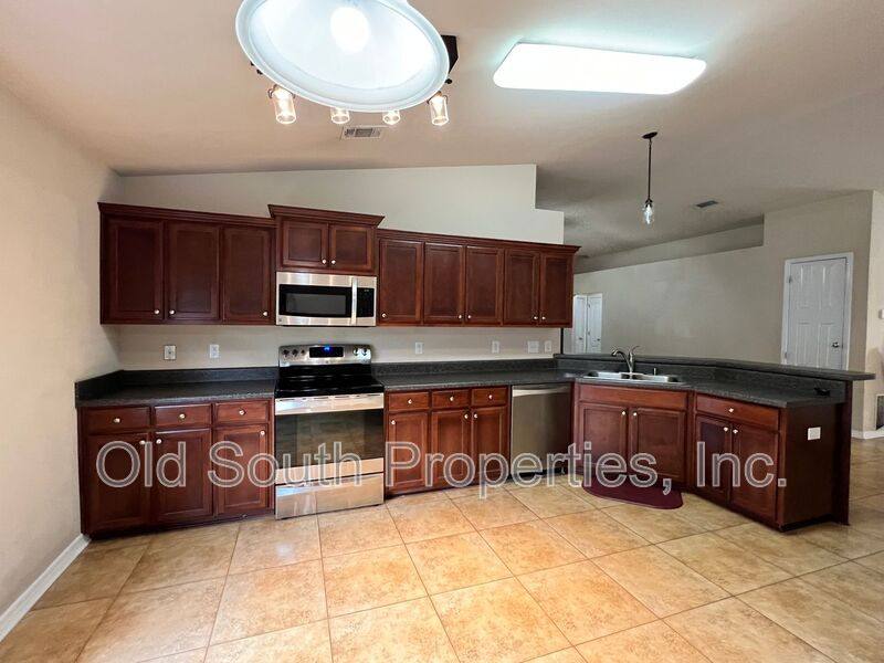 House for rent at 4187 Roosevelt Way, Milton, FL 32583