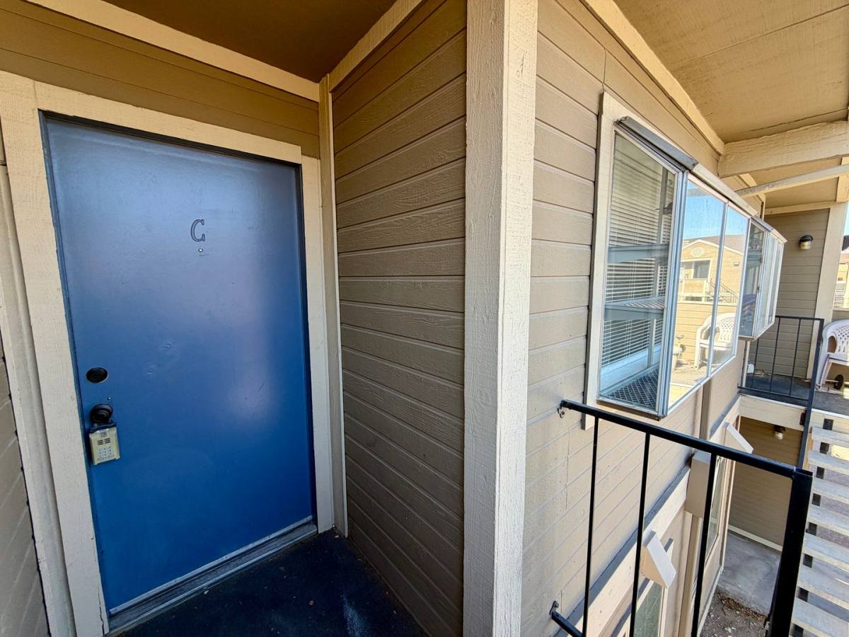 Apartment for rent at 2704 Aarondavid Dr Units C, Las Vegas, NV 89121