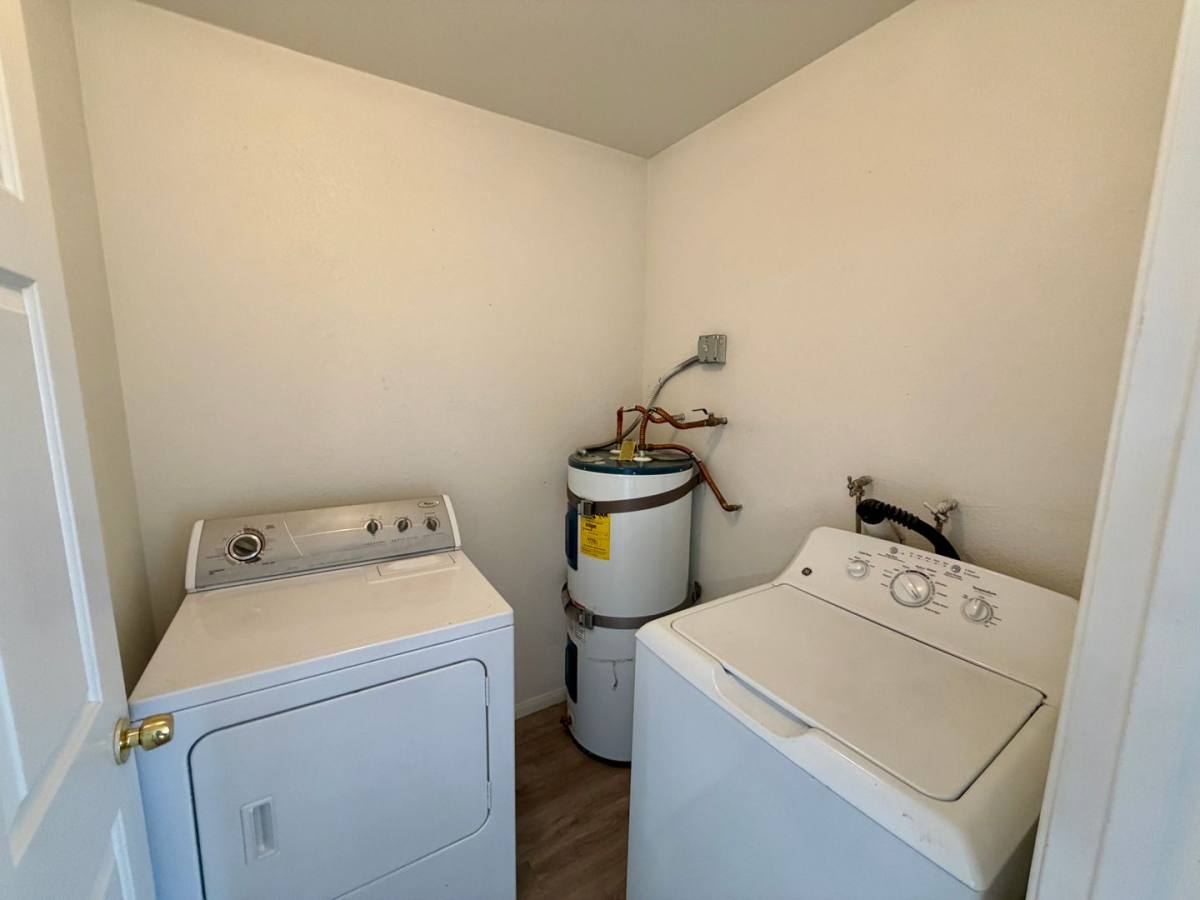 Apartment for rent at 2704 Aarondavid Dr Units C, Las Vegas, NV 89121