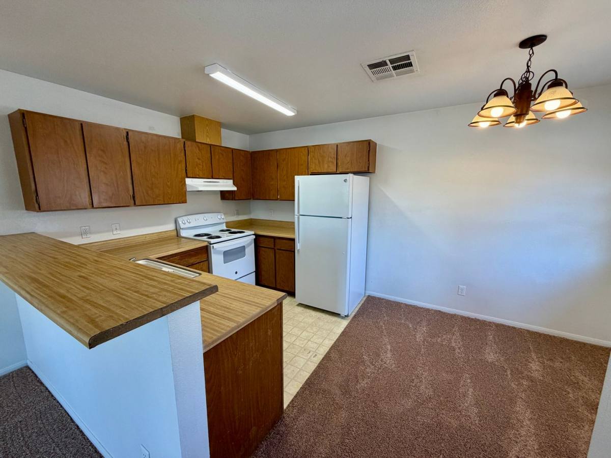 Apartment for rent at 2704 Aarondavid Dr Units C, Las Vegas, NV 89121