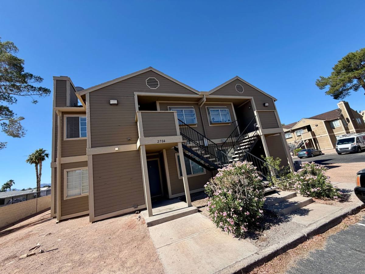 Apartment for rent at 2704 Aarondavid Dr Units C, Las Vegas, NV 89121