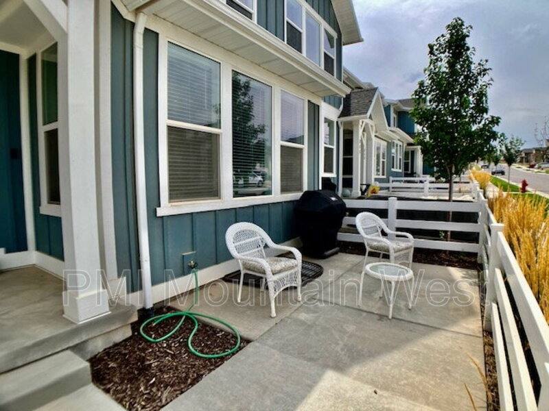 Townhouse for rent at 707 S Miller Ave, North Salt Lake, UT 84054