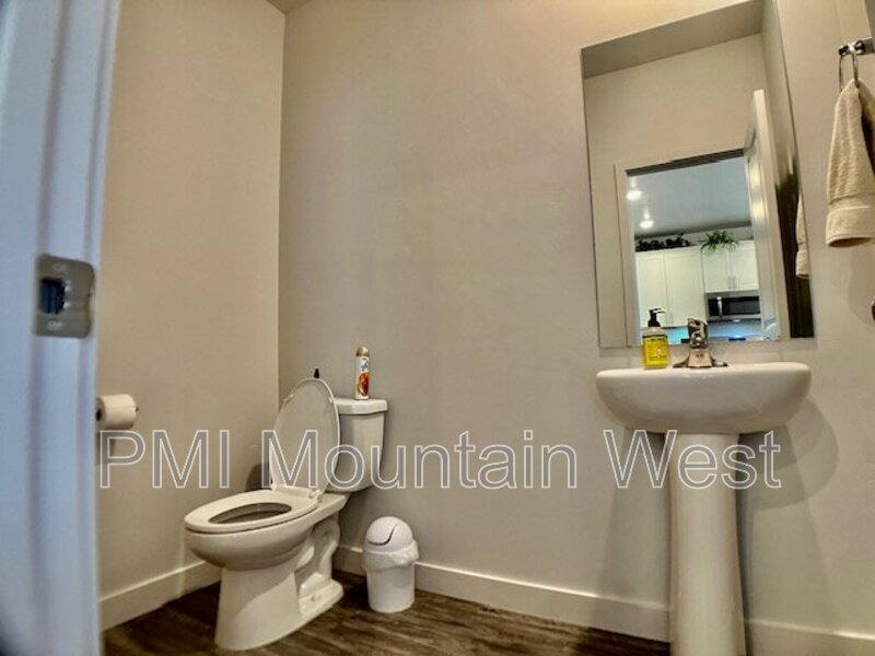 Townhouse for rent at 707 S Miller Ave, North Salt Lake, UT 84054