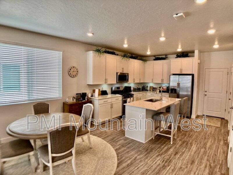 Townhouse for rent at 707 S Miller Ave, North Salt Lake, UT 84054