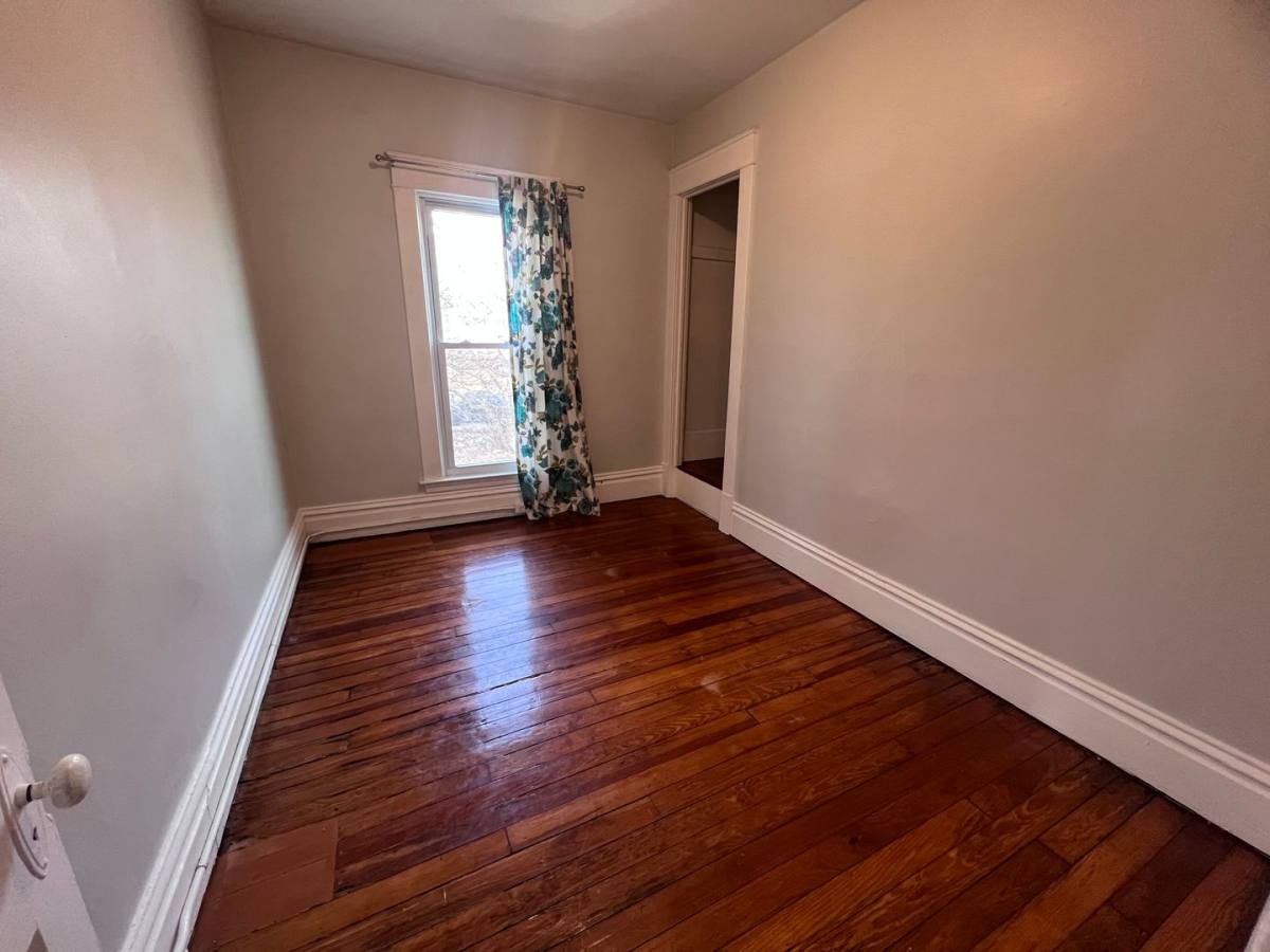Apartment for rent at 633 Coit Ave NE, Grand Rapids, MI 49503