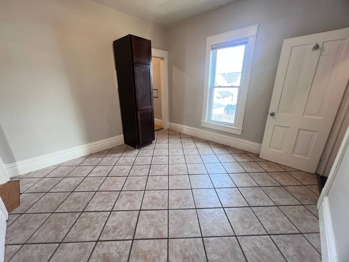 Apartment for rent at 633 Coit Ave NE, Grand Rapids, MI 49503