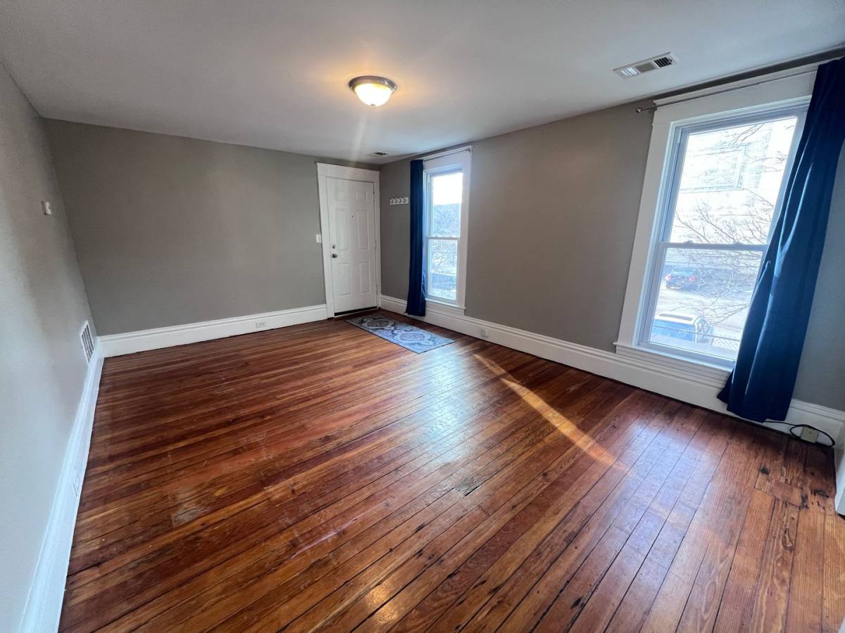 Apartment for rent at 633 Coit Ave NE, Grand Rapids, MI 49503