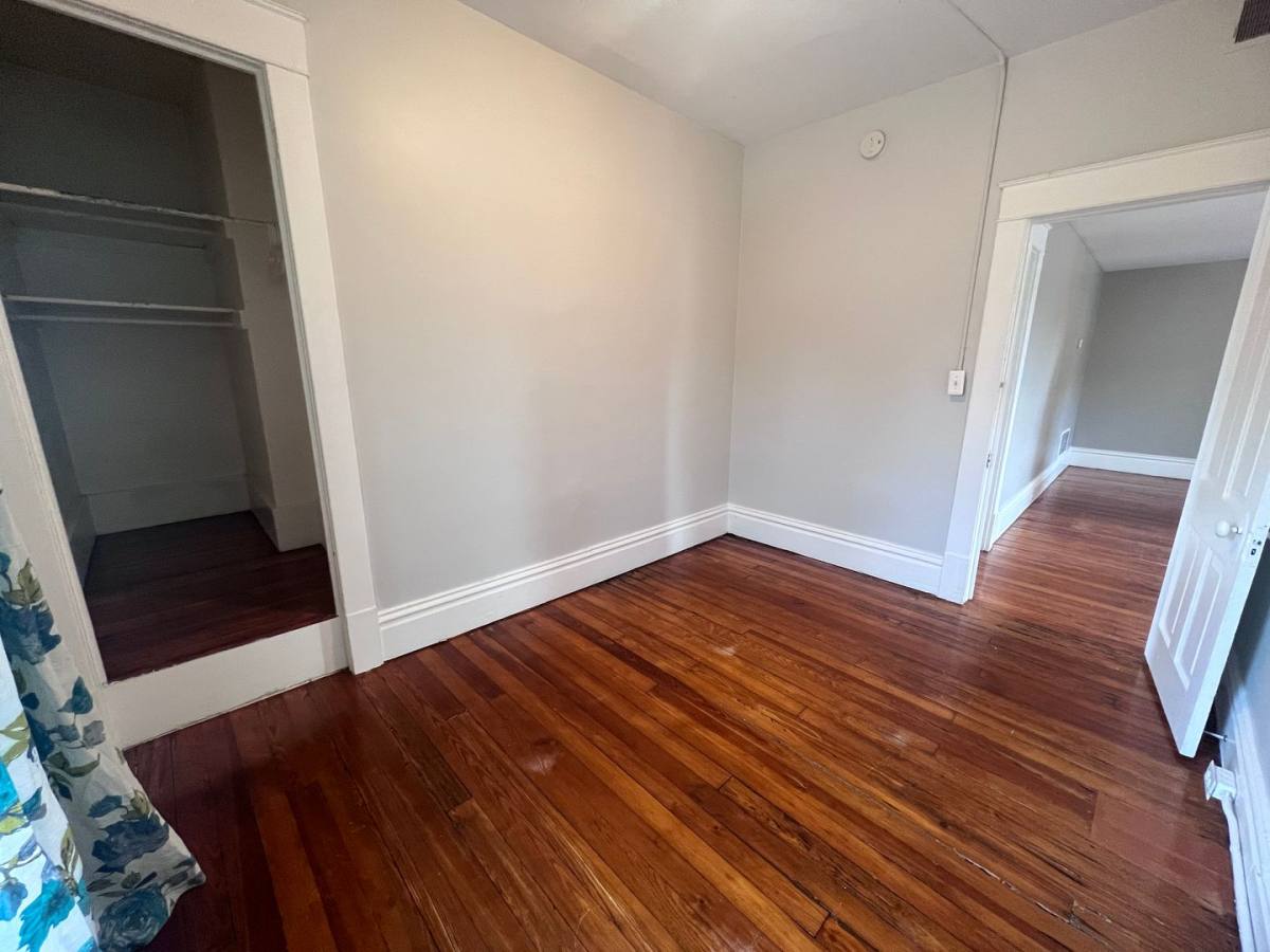 Apartment for rent at 633 Coit Ave NE, Grand Rapids, MI 49503