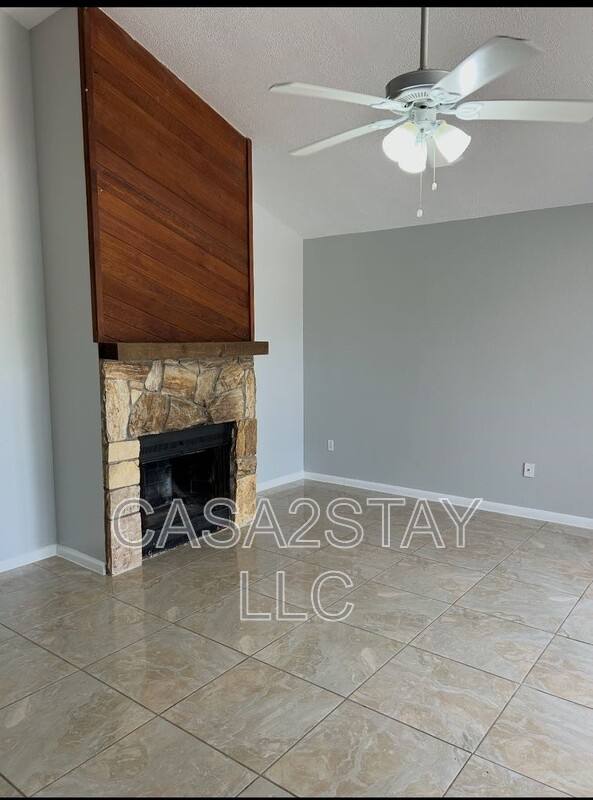 Apartment for rent at 7295-7297 Albany Rd #3, Fort Myers, FL 33967