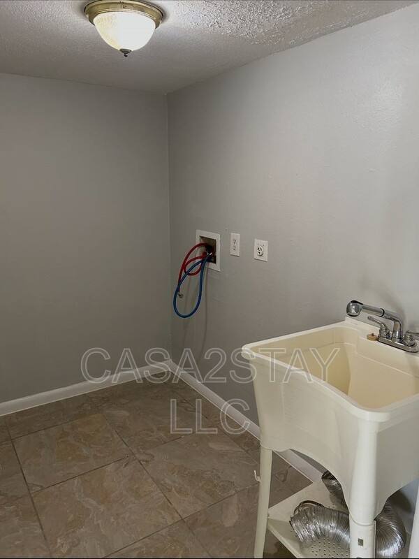 Apartment for rent at 7295-7297 Albany Rd #3, Fort Myers, FL 33967