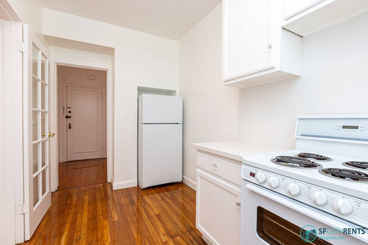 Apartment for rent at 1945 Broadway St, San Francisco, CA 94109