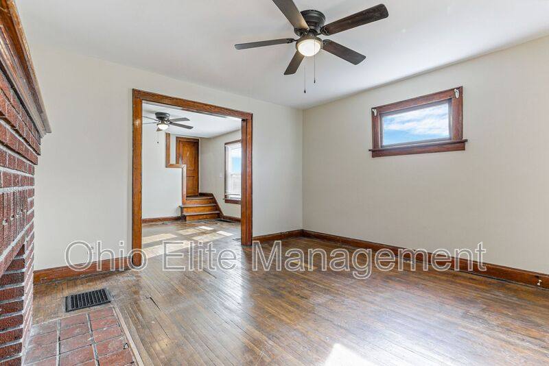 House for rent at 254 S Wayne Ave, Columbus, OH 43204