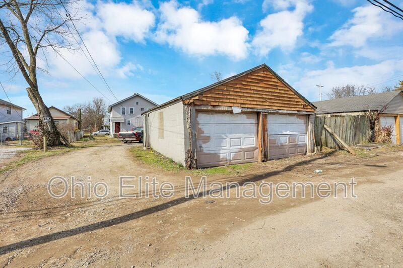 House for rent at 254 S Wayne Ave, Columbus, OH 43204