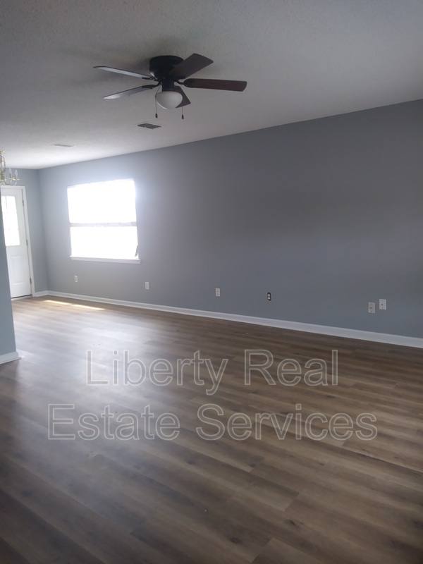 House for rent at 833 Ann Dr, Hinesville, GA 31313