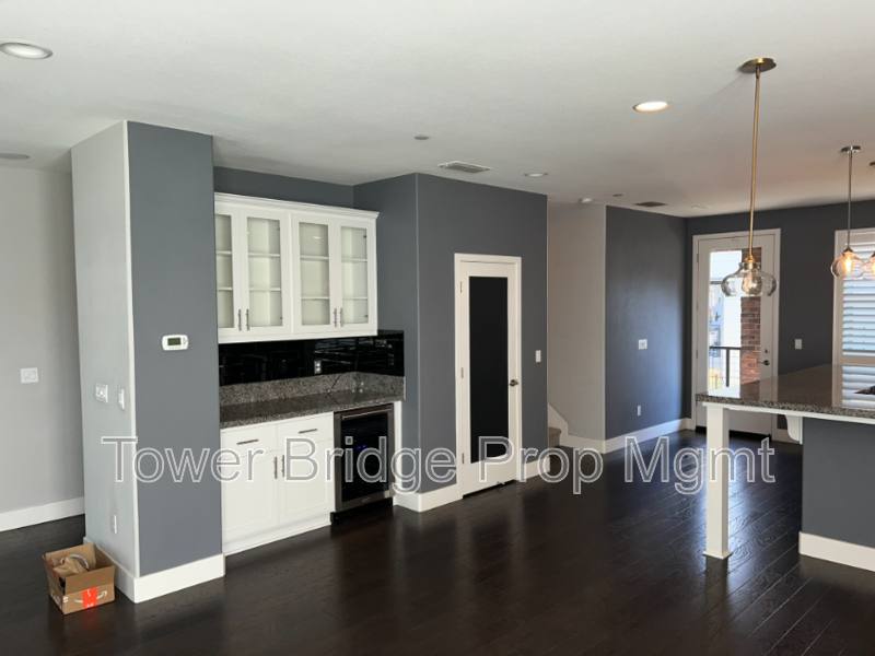 House for rent at 315 Creamery Lane, Sacramento, CA 95814