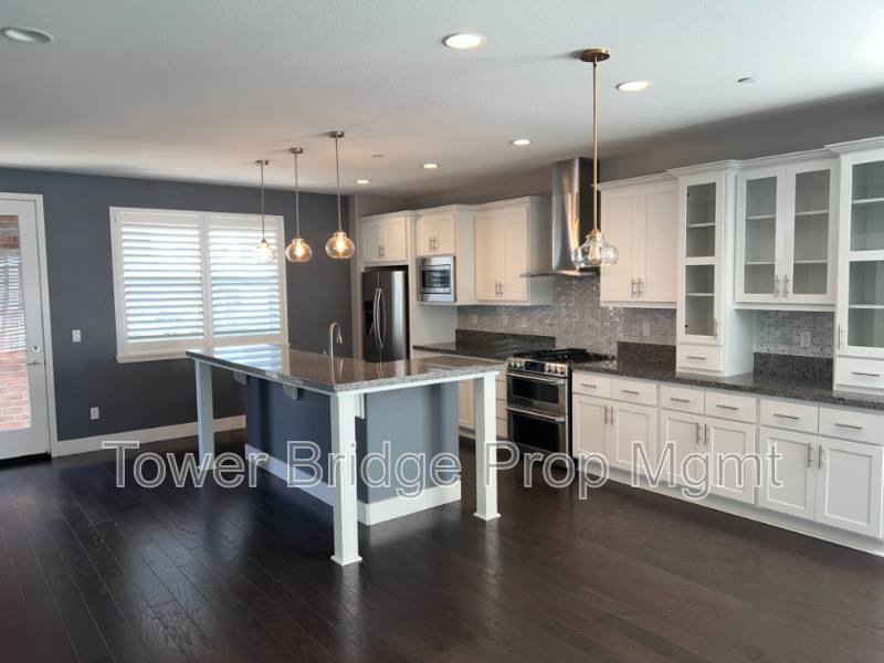 House for rent at 315 Creamery Lane, Sacramento, CA 95814