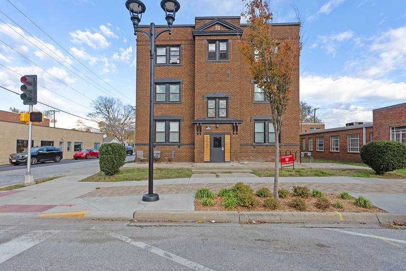 Apartment for rent at 2029 Swift St #101, Kansas City, MO 64116