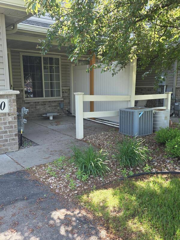 Townhouse for rent at 860 Independence Dr, Big Lake, MN 55309