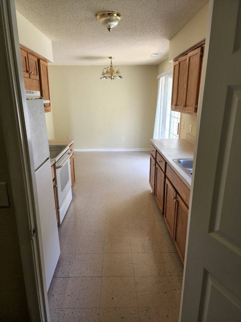House for rent at 118 Sutton Dr, Elizabeth City, NC 27909