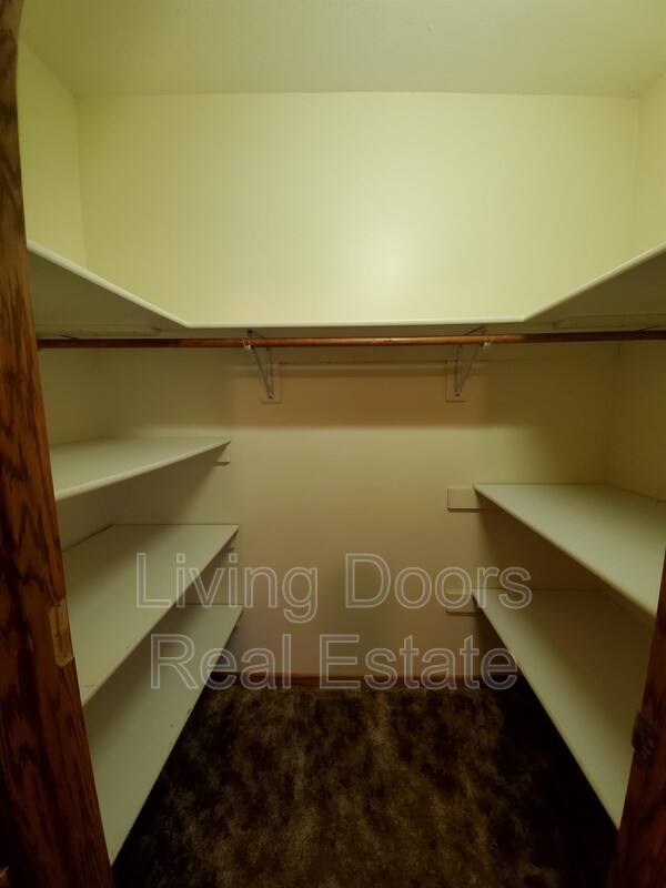Apartment for rent at 15 Jackson Ave #3, Seward, NE 68434