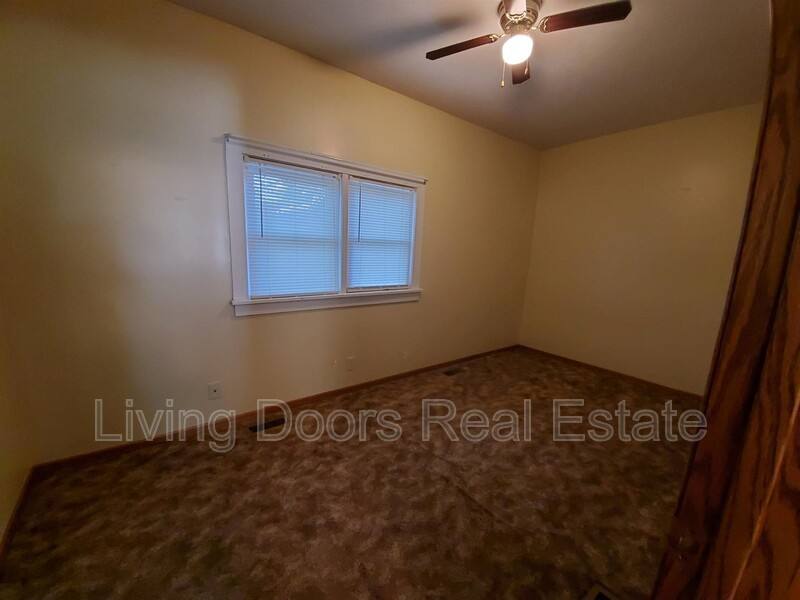 Apartment for rent at 15 Jackson Ave #3, Seward, NE 68434
