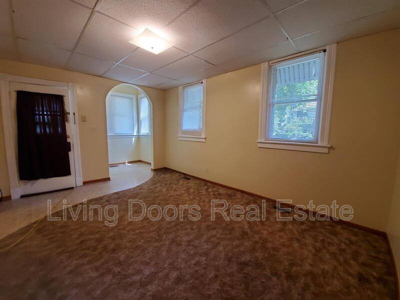 Apartment for rent at 15 Jackson Ave #3, Seward, NE 68434
