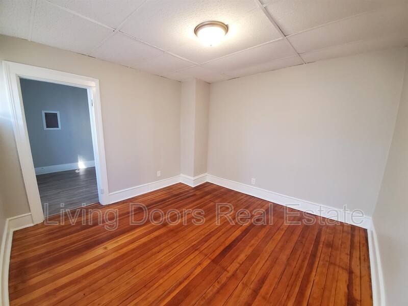 House for rent at 838 F St, Lincoln, NE 68508
