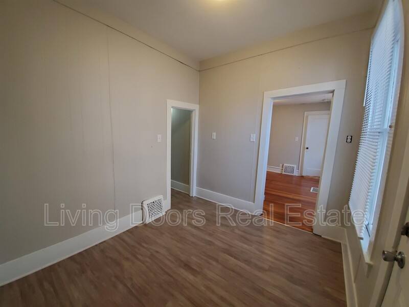 House for rent at 838 F St, Lincoln, NE 68508