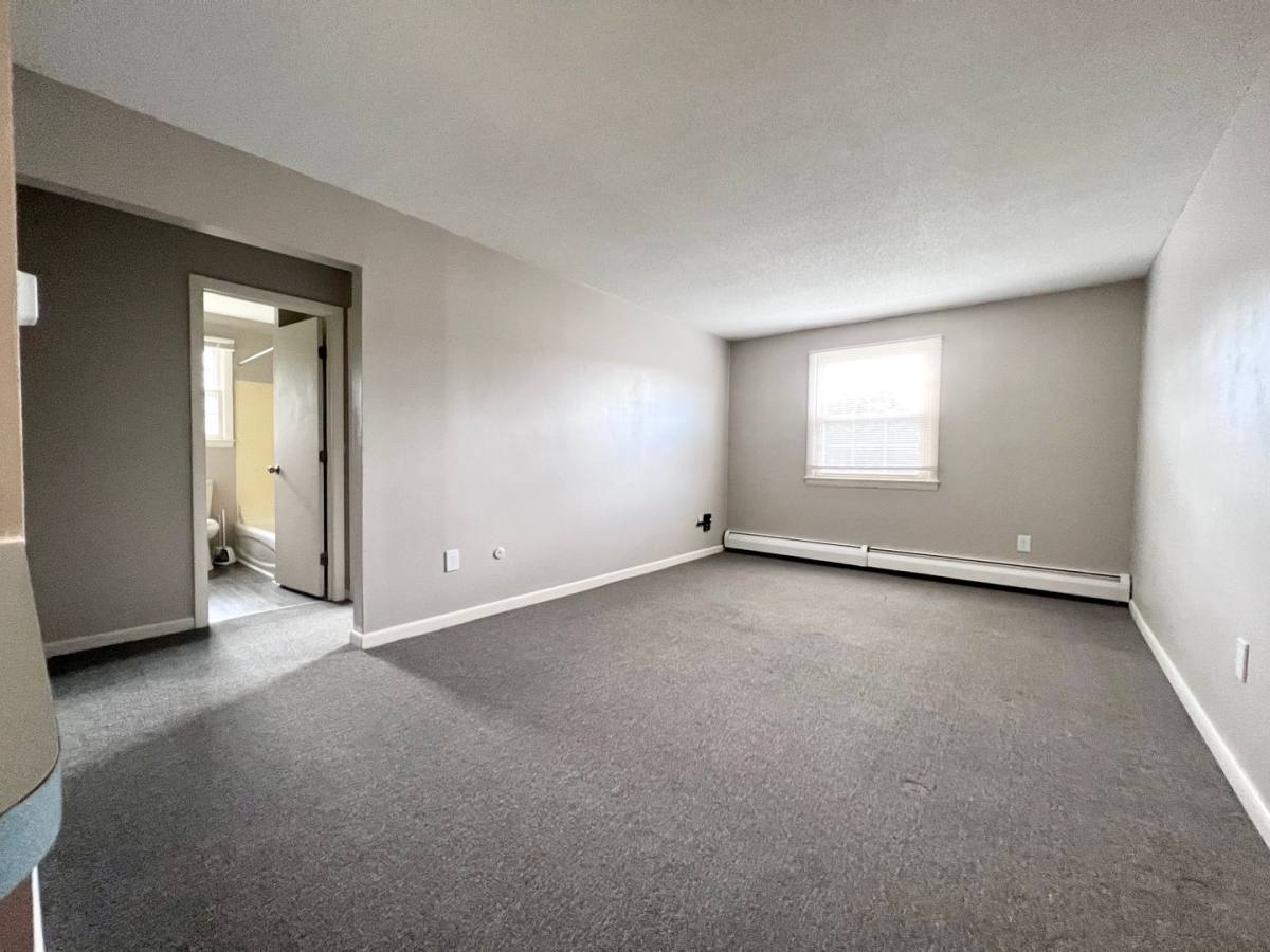 Apartment for rent at 19 Bradford Dr, Greenfield, MA 01301