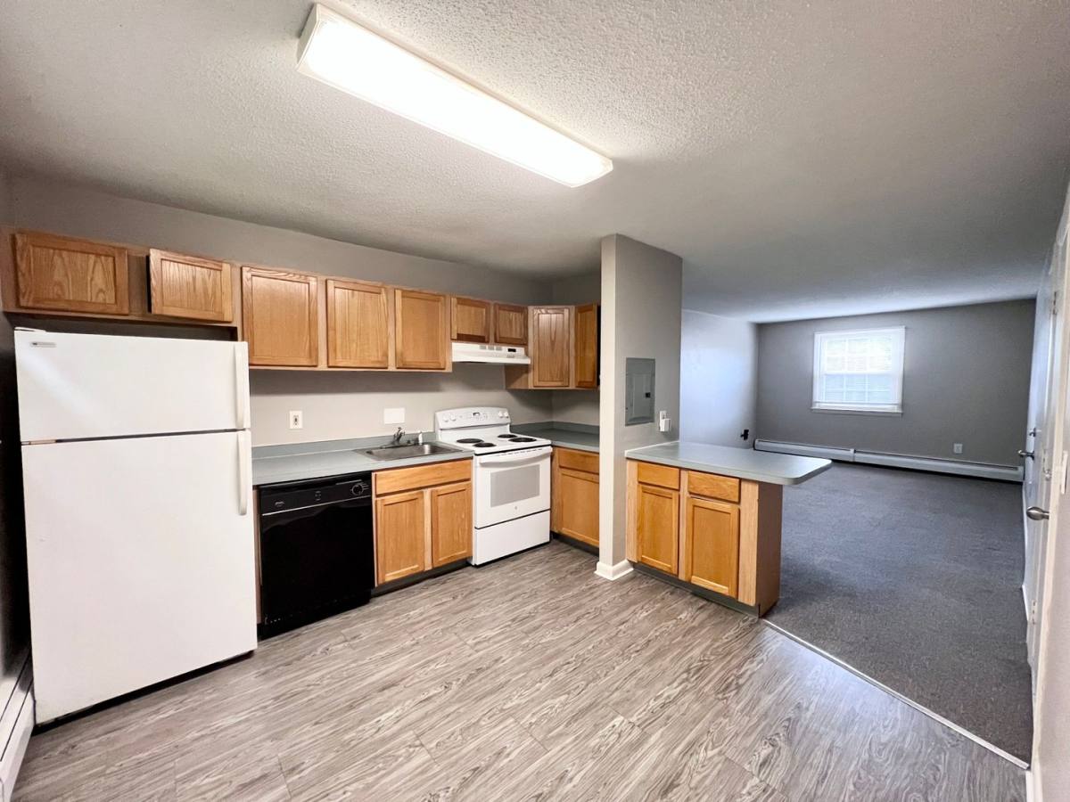 Apartment for rent at 19 Bradford Dr, Greenfield, MA 01301