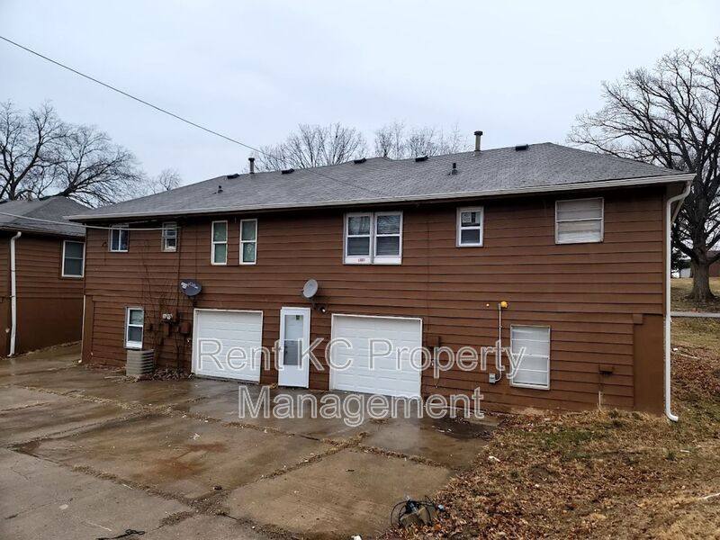 House for rent at 5703 NE 51st St, Kansas City, MO 64119