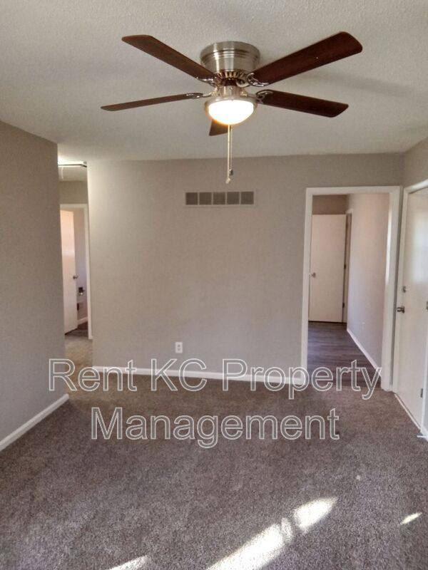 House for rent at 5703 NE 51st St, Kansas City, MO 64119