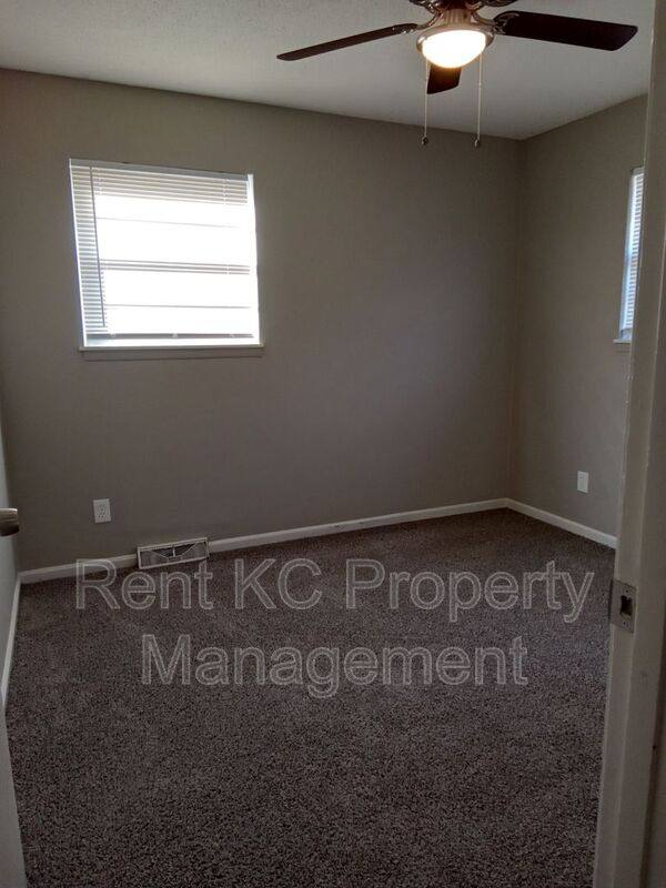 House for rent at 5703 NE 51st St, Kansas City, MO 64119