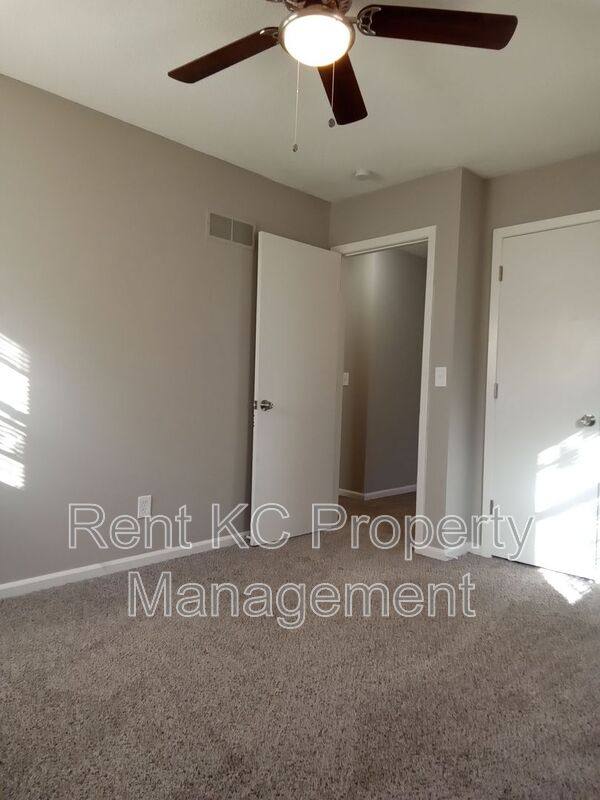 House for rent at 5703 NE 51st St, Kansas City, MO 64119
