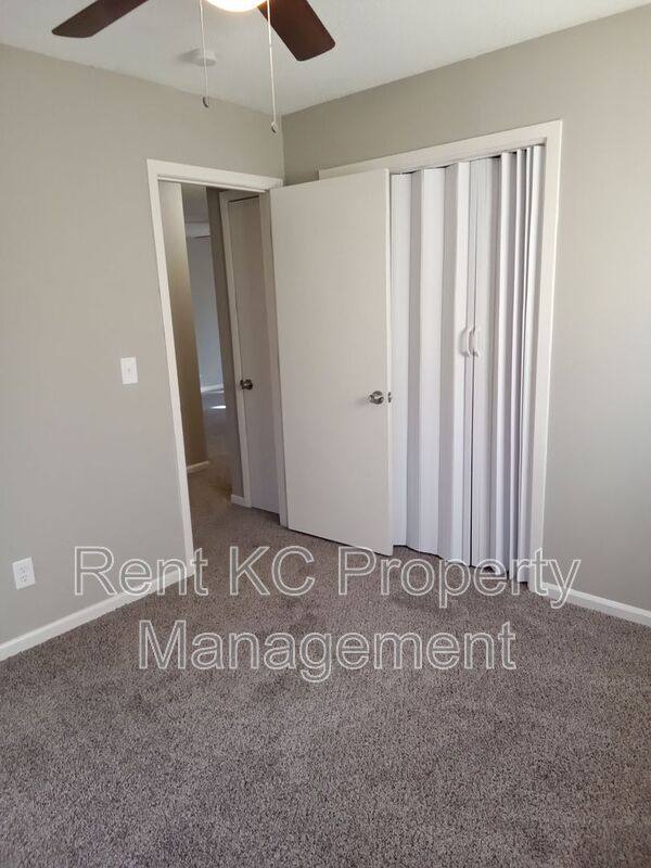 House for rent at 5703 NE 51st St, Kansas City, MO 64119