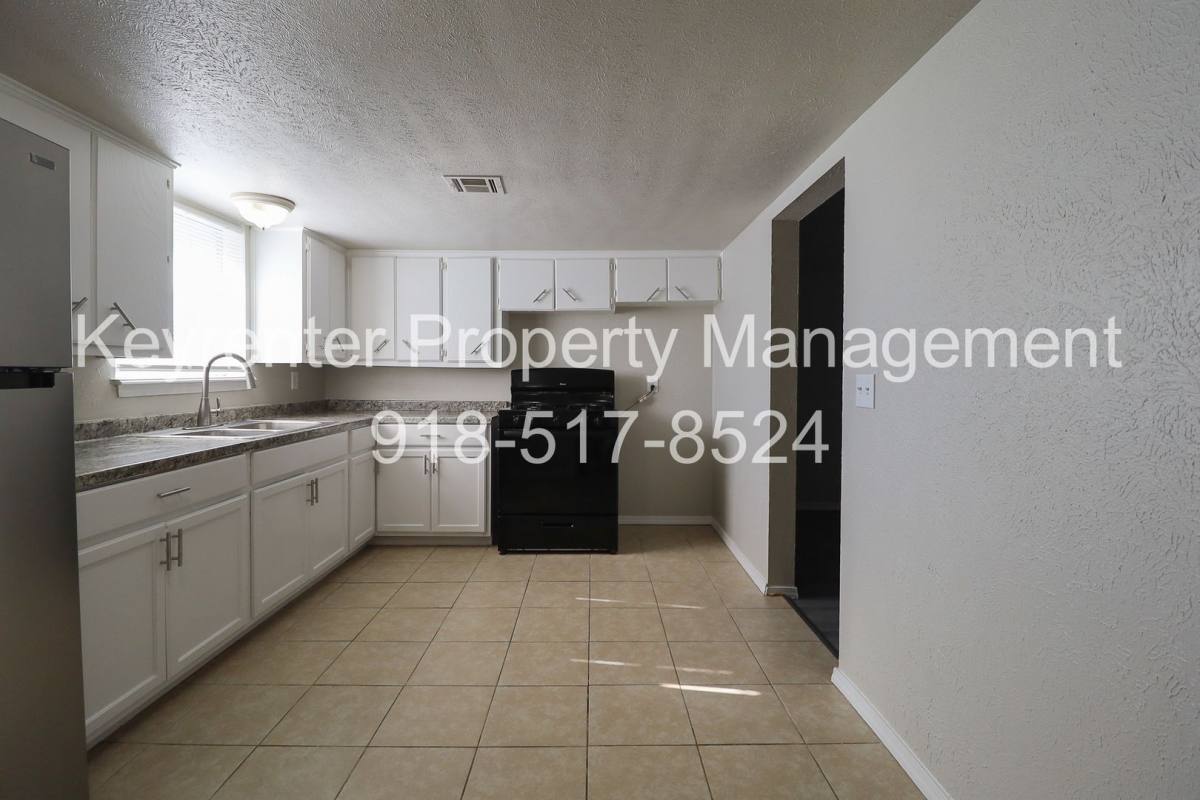Apartment for rent at 405 S Maple St, Sapulpa, OK 74066