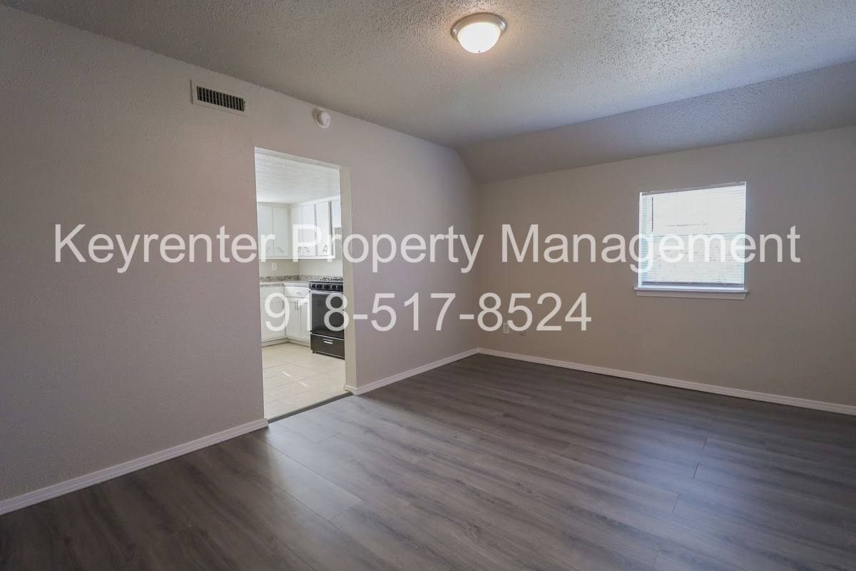 Apartment for rent at 405 S Maple St, Sapulpa, OK 74066