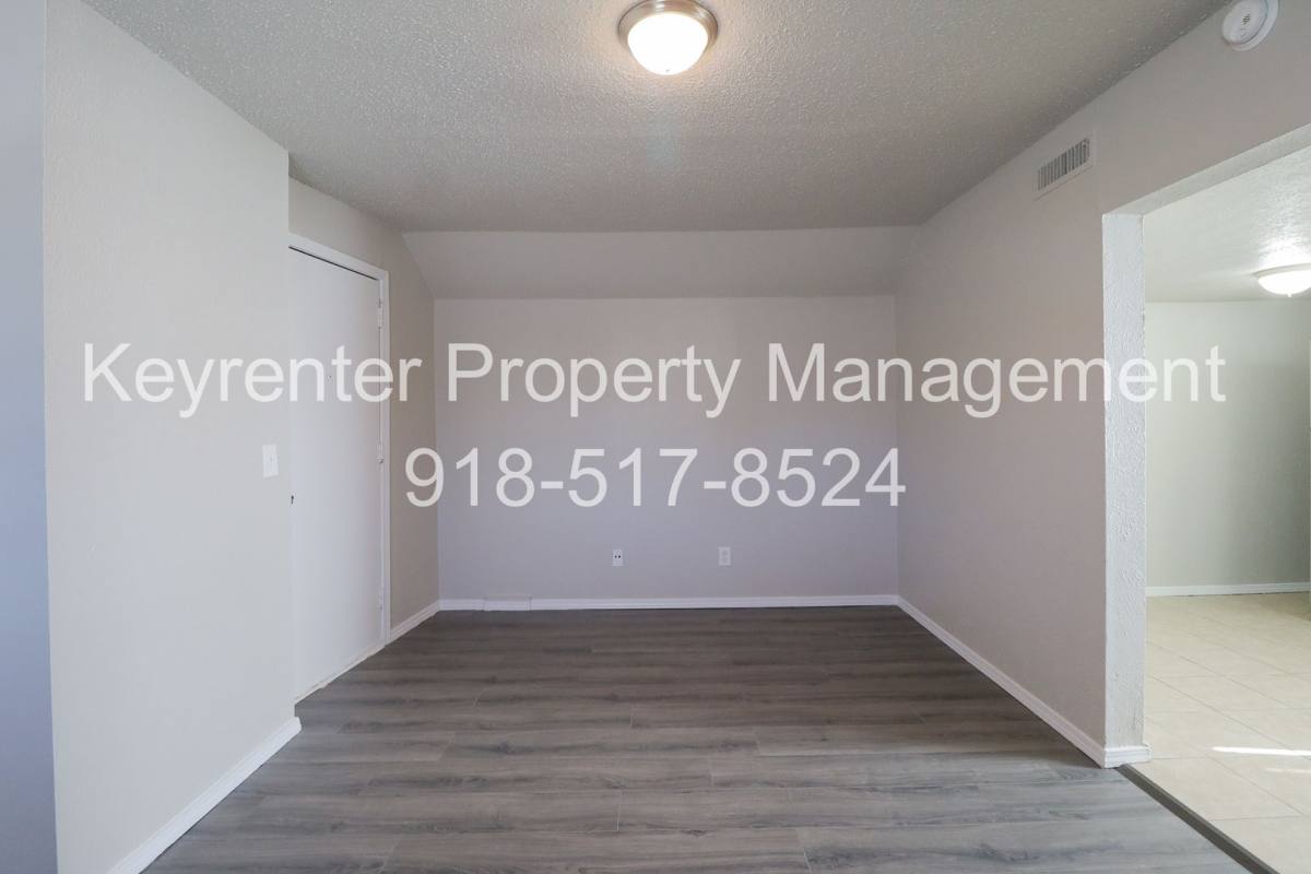 Apartment for rent at 405 S Maple St, Sapulpa, OK 74066