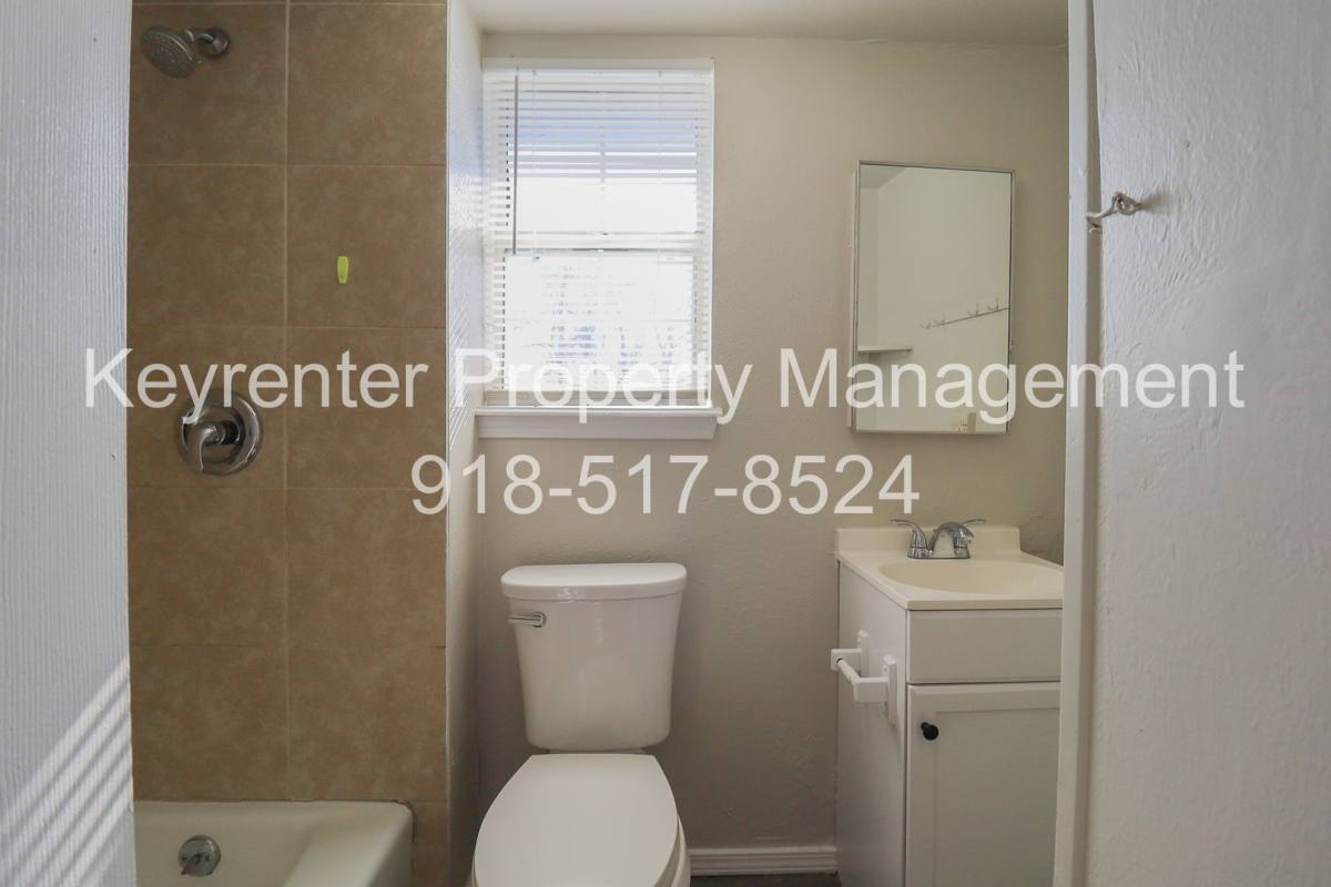 Apartment for rent at 405 S Maple St, Sapulpa, OK 74066