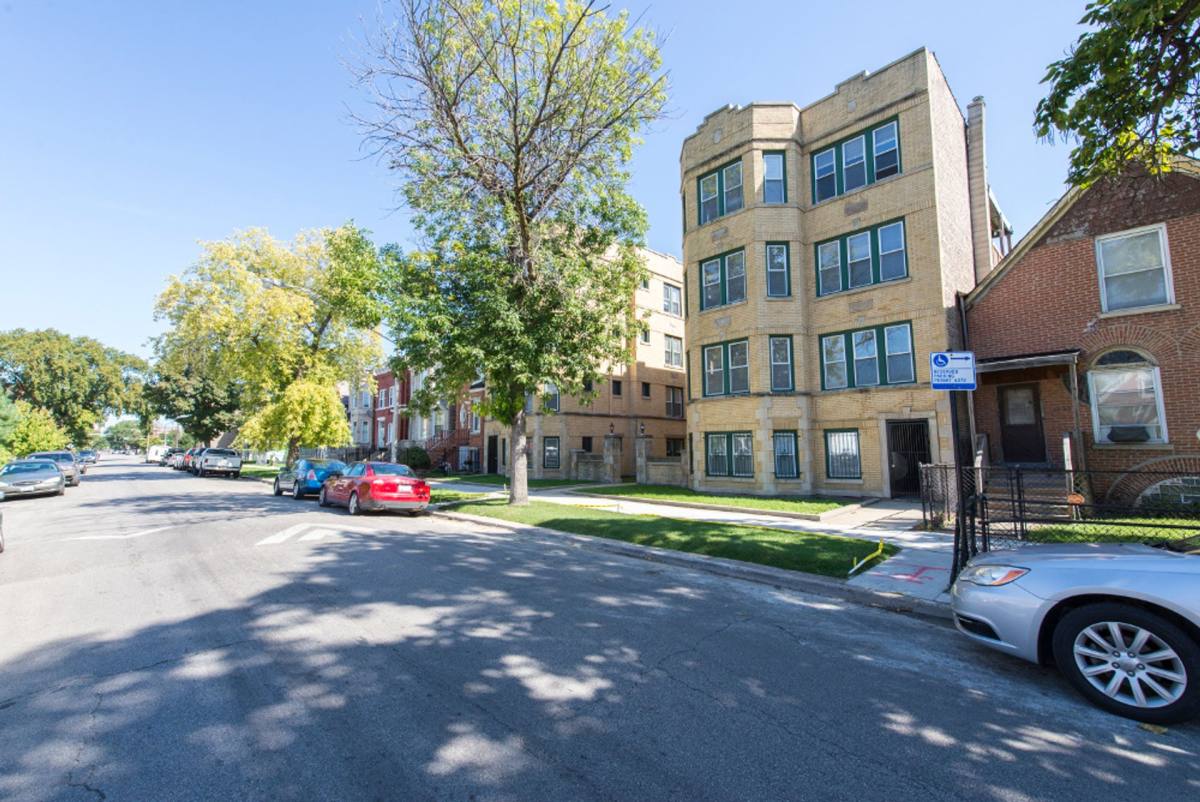 Apartment for rent at 1931 S Homan Ave, Chicago, IL 60623