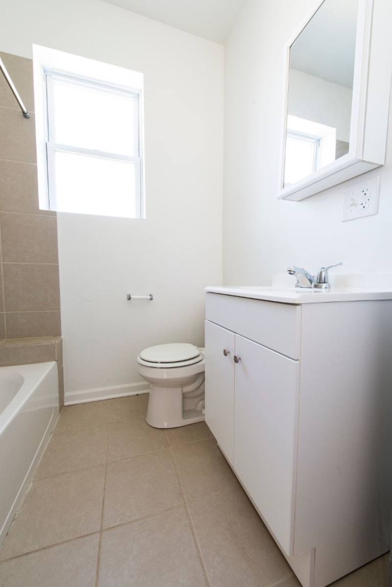 Apartment for rent at 1931 S Homan Ave, Chicago, IL 60623