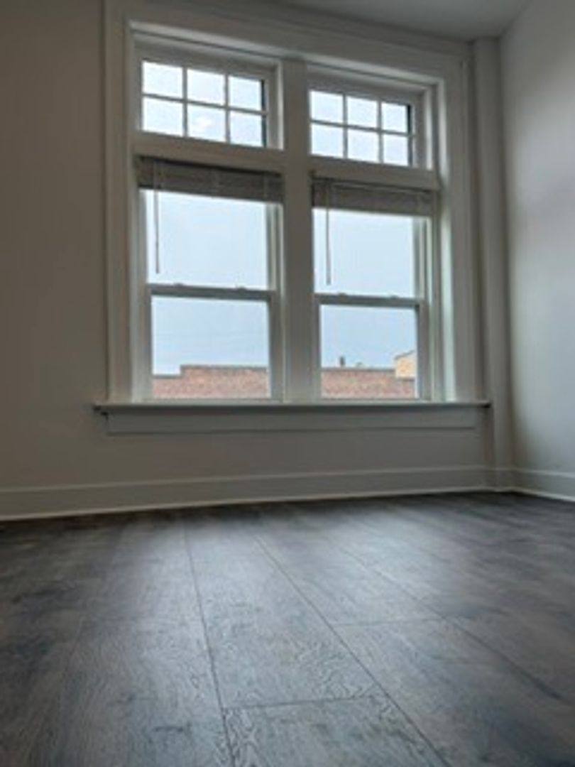 Apartment for rent at 2198-2200 N High St, Columbus, OH 43201