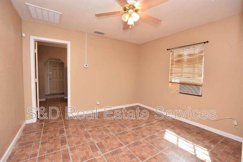 House for rent at 707 7th St N #A, Haines City, FL 33844