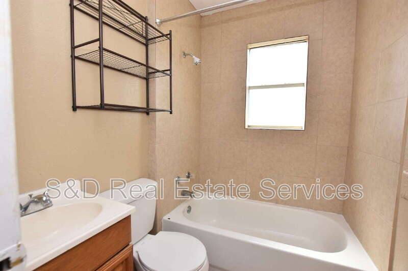 House for rent at 707 7th St N #A, Haines City, FL 33844