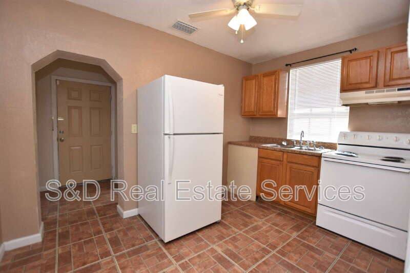 House for rent at 707 7th St N #A, Haines City, FL 33844
